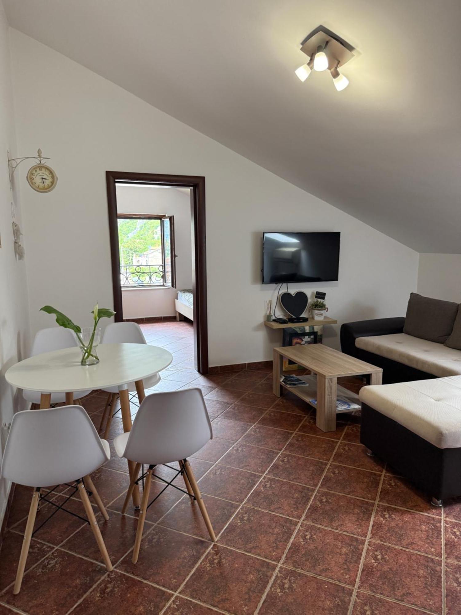 Apartment Atina Kotor Exteriér fotografie