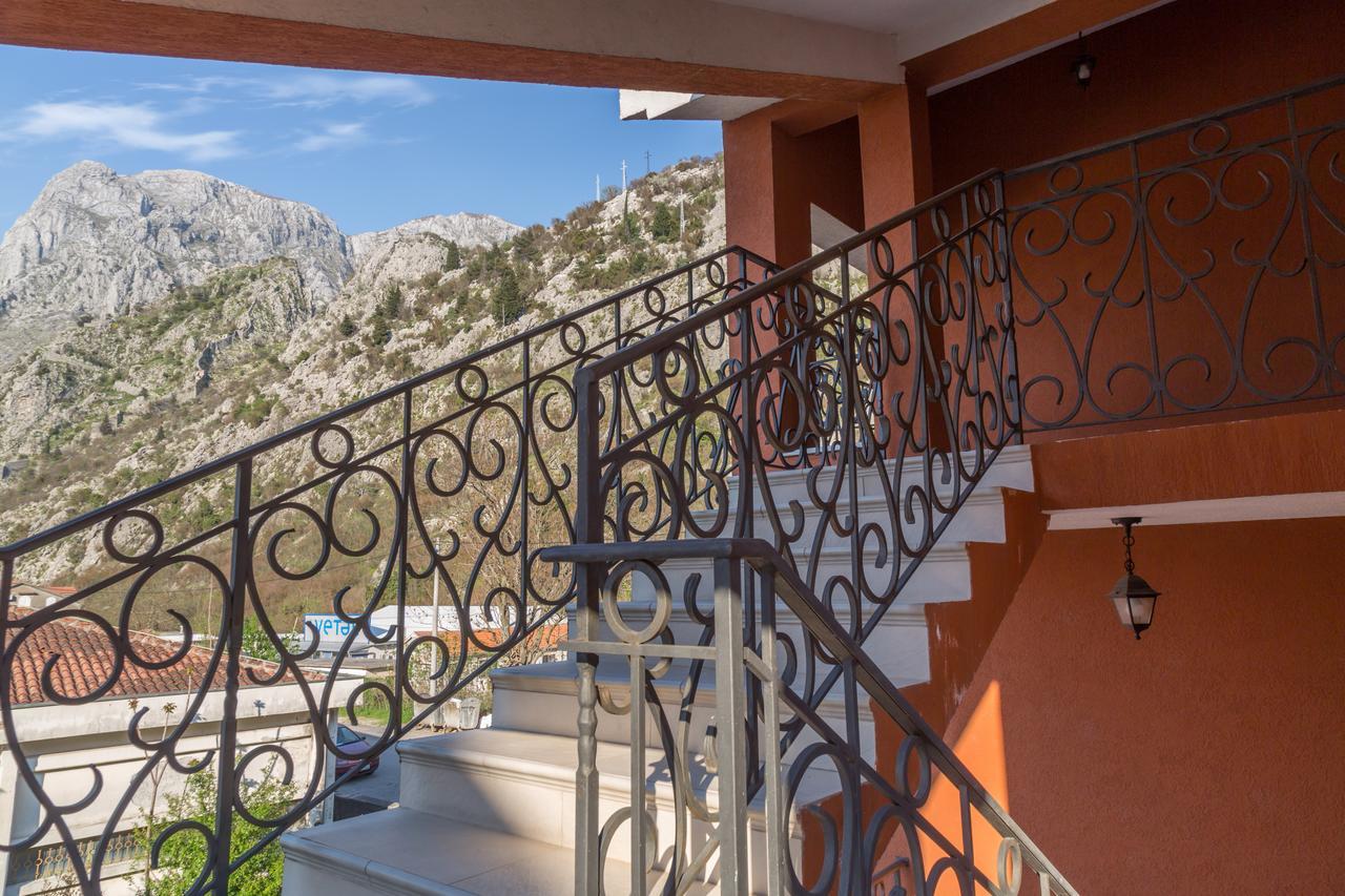 Apartment Atina Kotor Exteriér fotografie